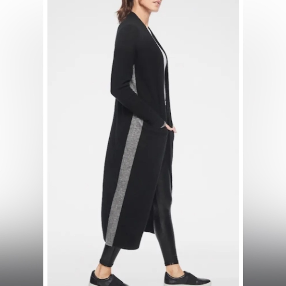 Athleta Transit Wrap, XS Black